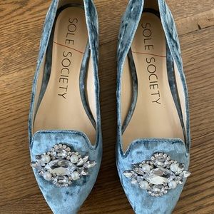 SOLE SOCIETY BLUE VELVET RHINESTONE BEJEWELED FLAT. Brand new, size 7,
